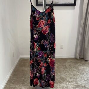 ANDREE BY UNIT Floral Maxi Dress - Black and Purple